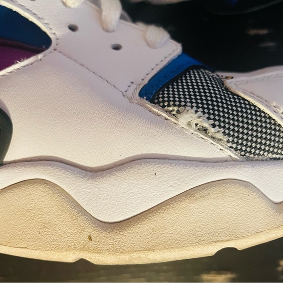 Nike Air Flight Huarache PRM QS - Picture 4 of 9